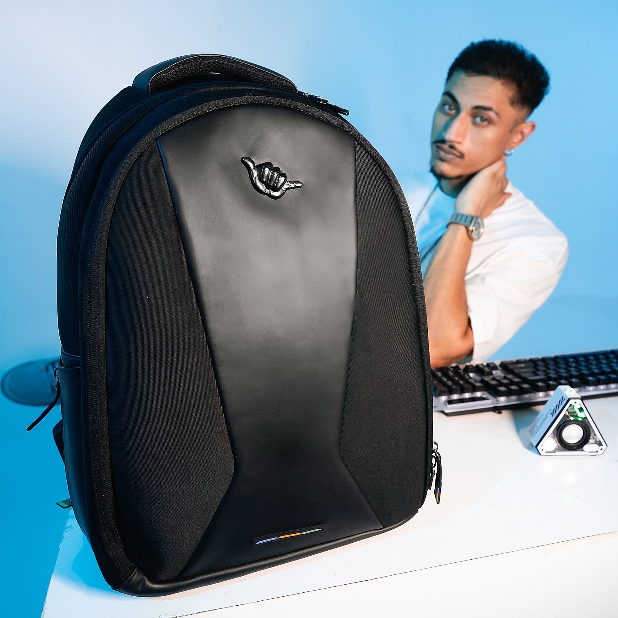 Sneakpack - Midnight Techno